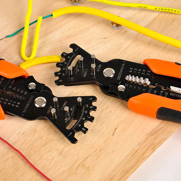 Multifunctional Wire Stripping Pliers